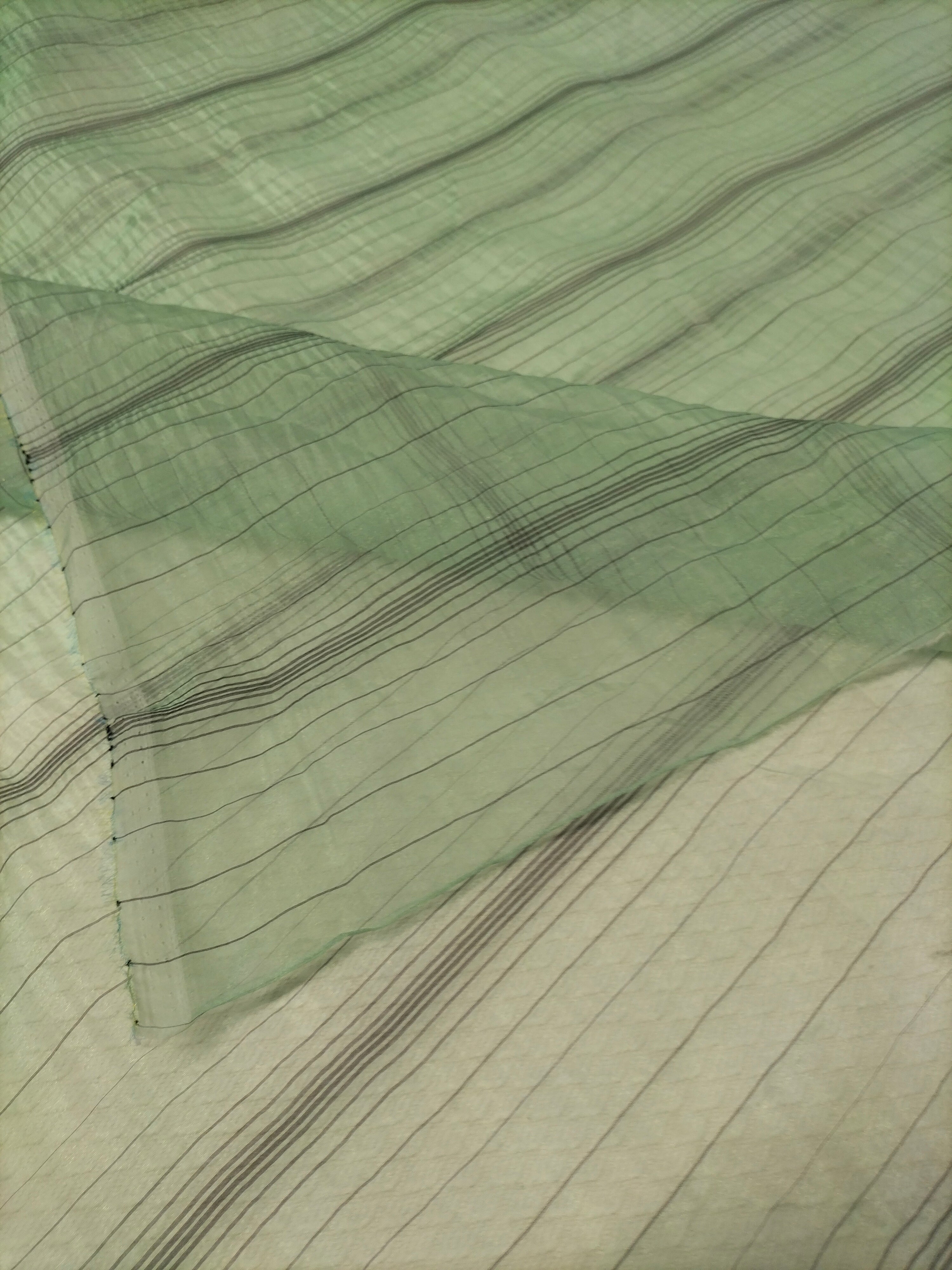 Tendone in organza verde a righe - alto 330 cm