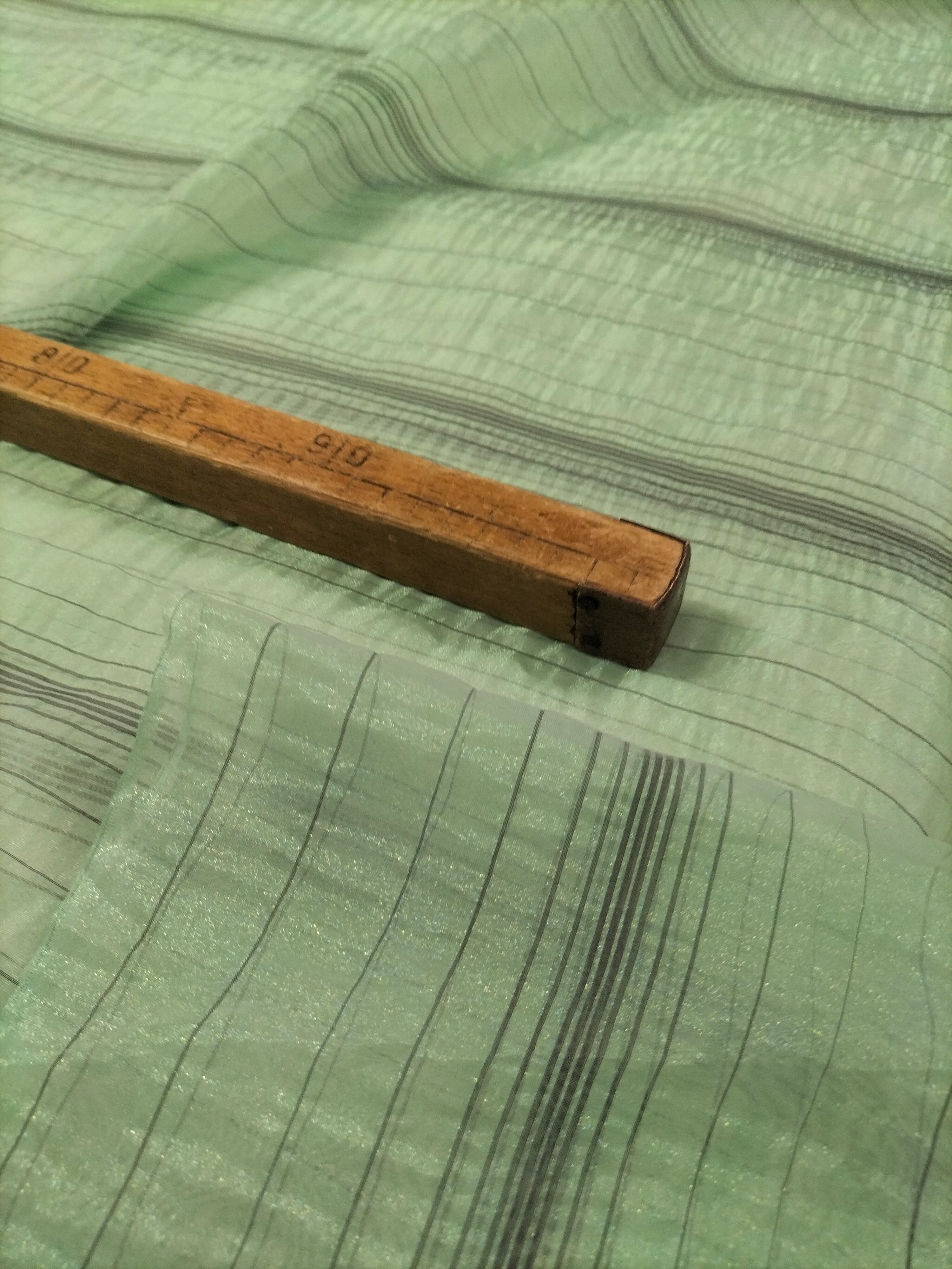 Tendone in organza verde a righe - alto 330 cm