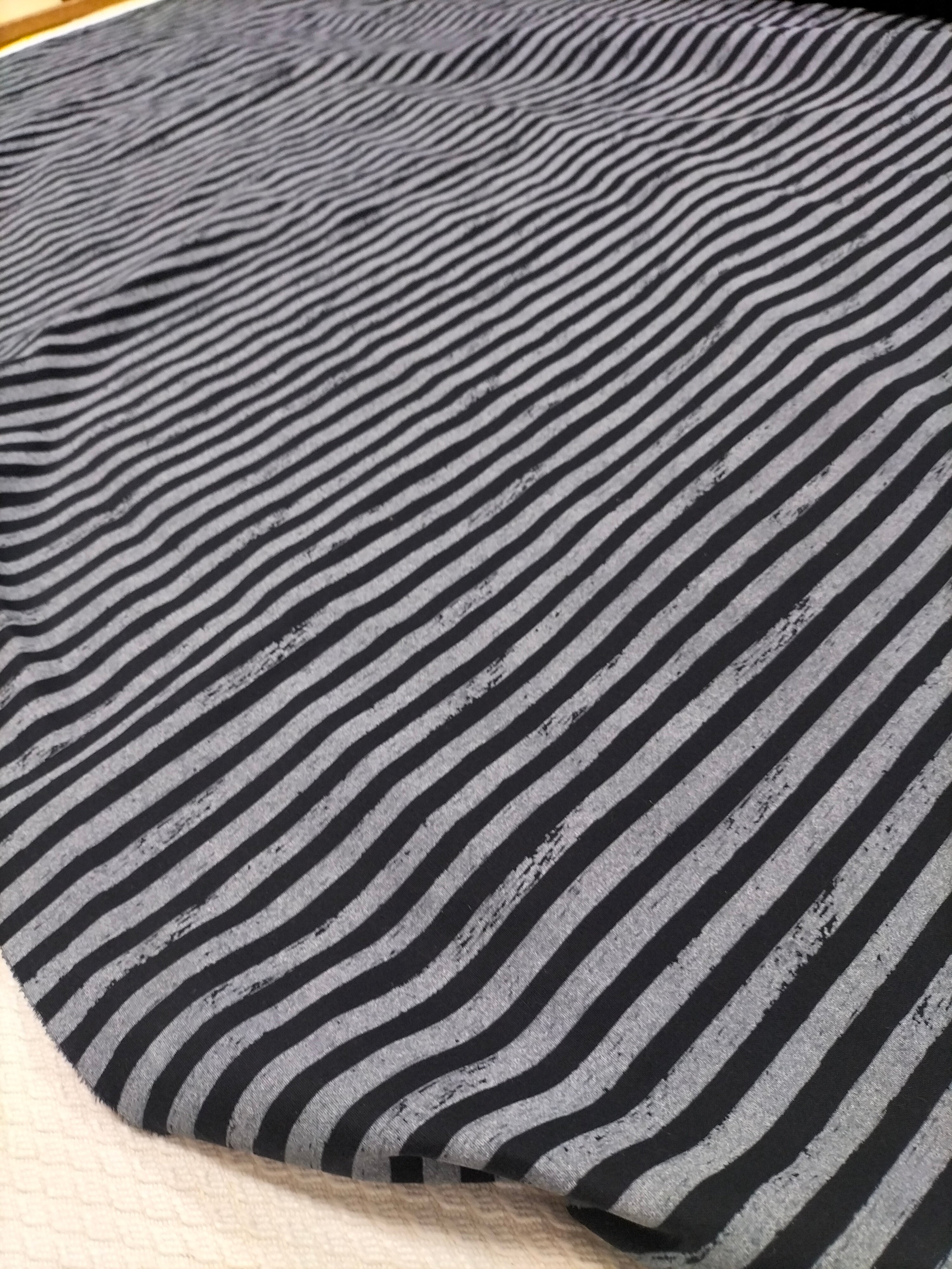 Cotone vintage dalla fantasia a righe blu scure e grigie