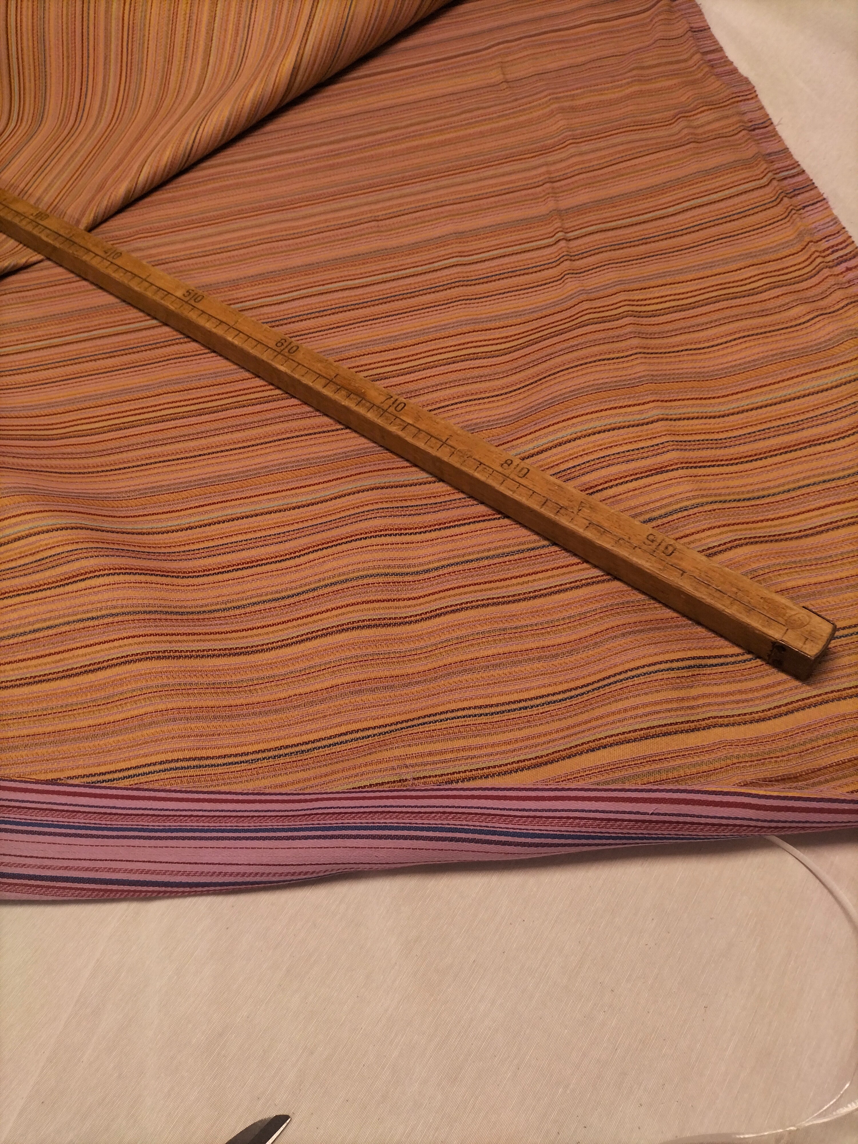 Tessuto d'arredo in doppia altezza