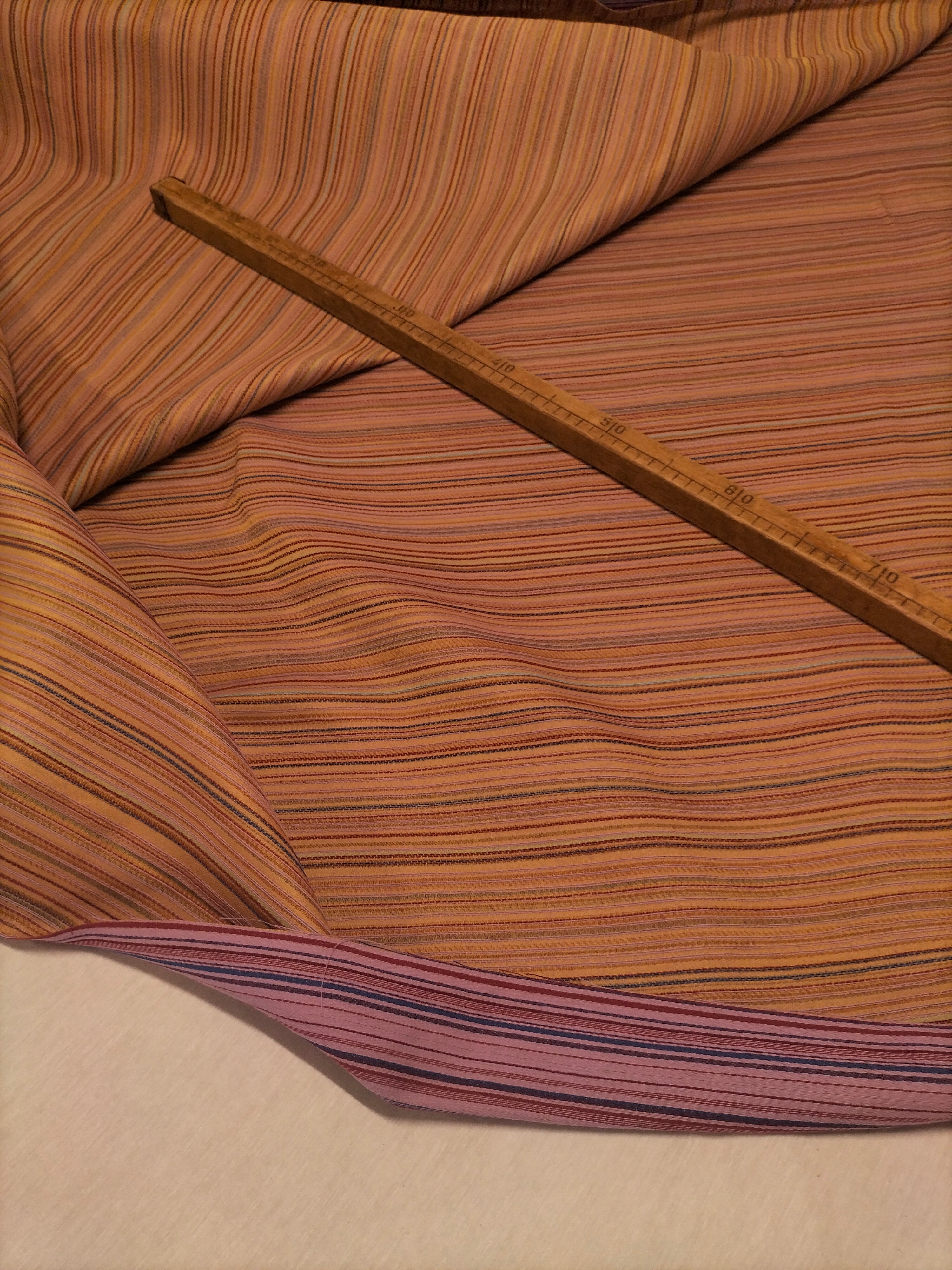 Tessuto d'arredo in doppia altezza