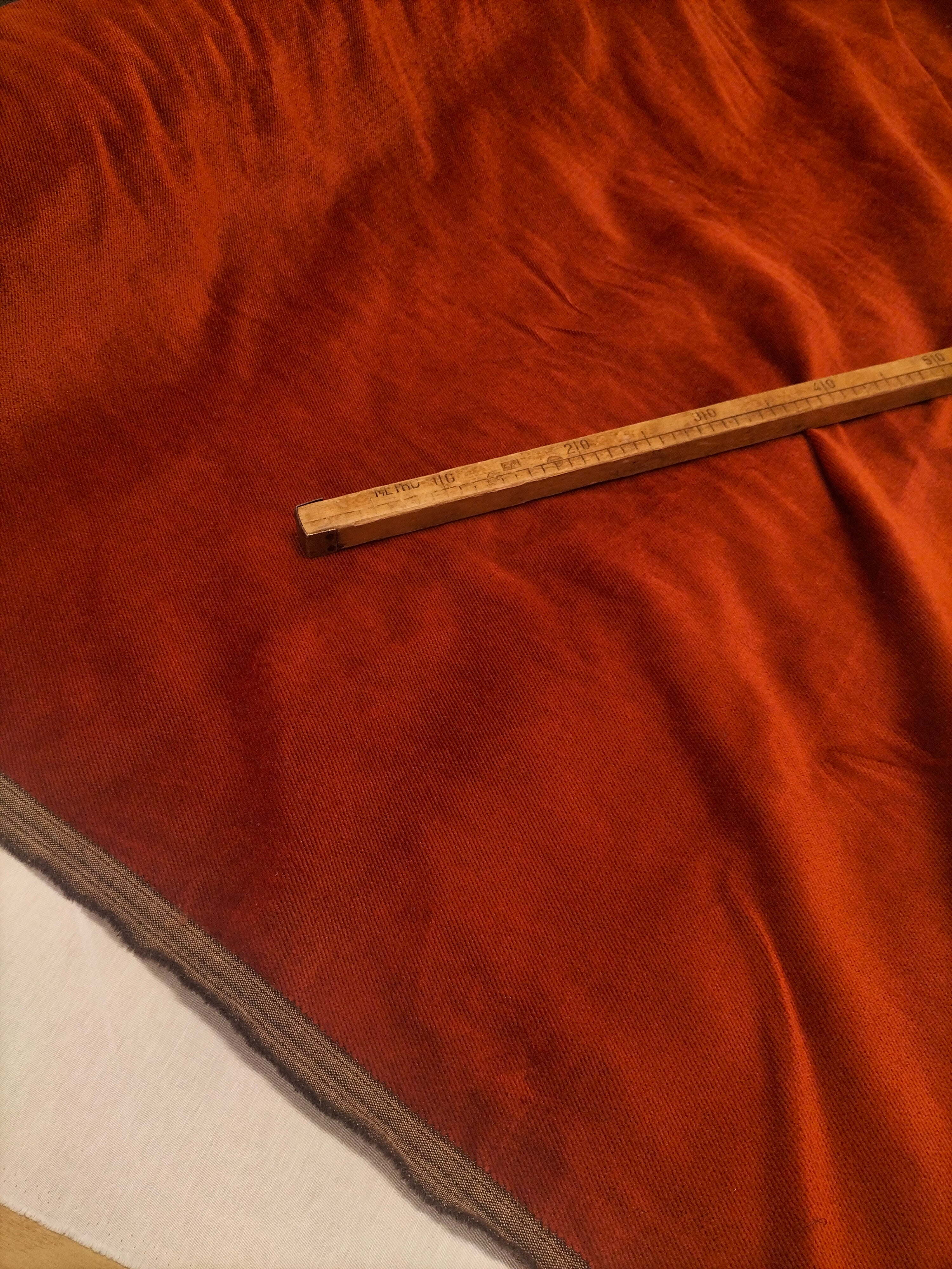 Pregiato velluto color rame