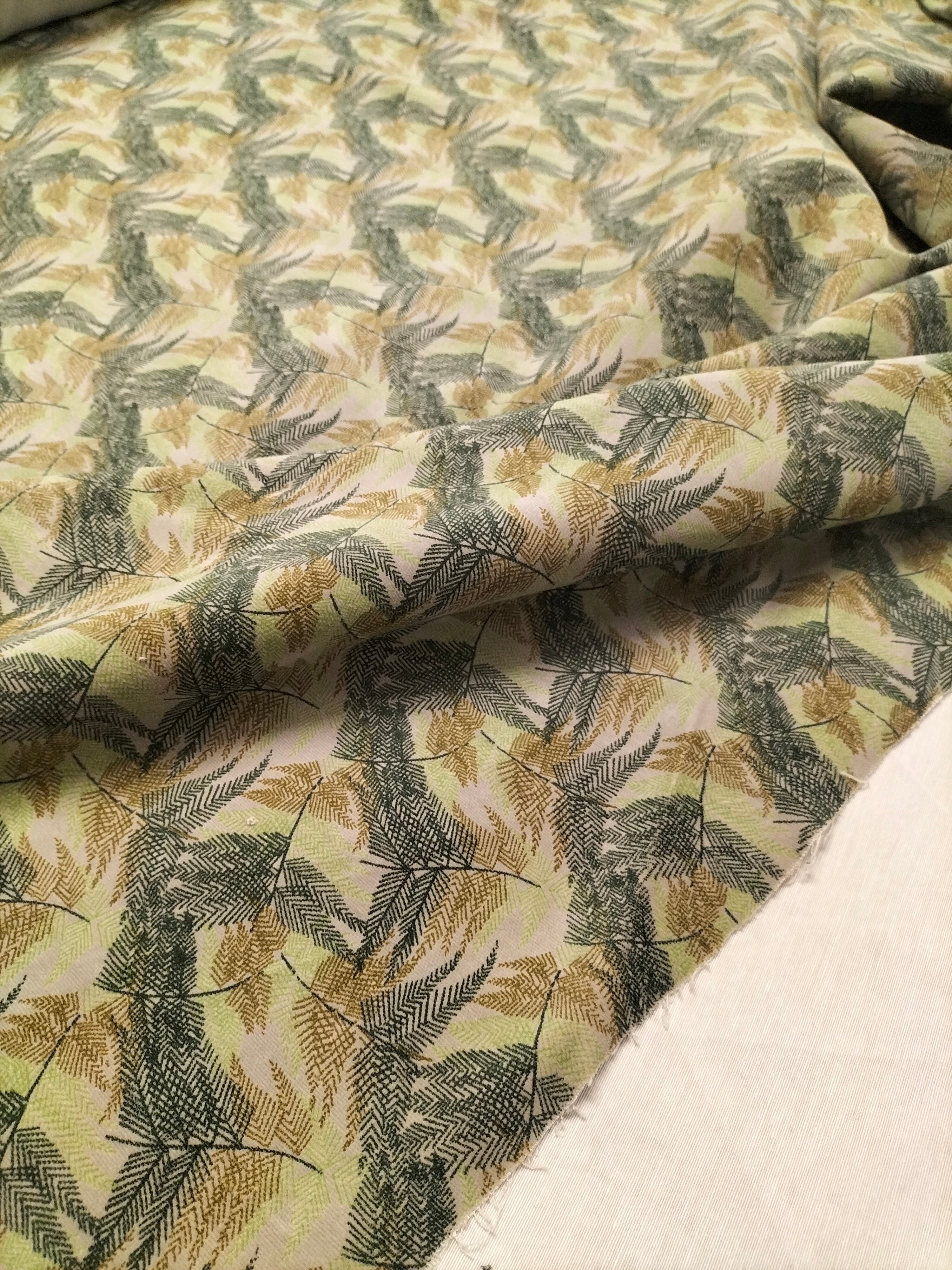 Pregiato velluto fantasia foliage