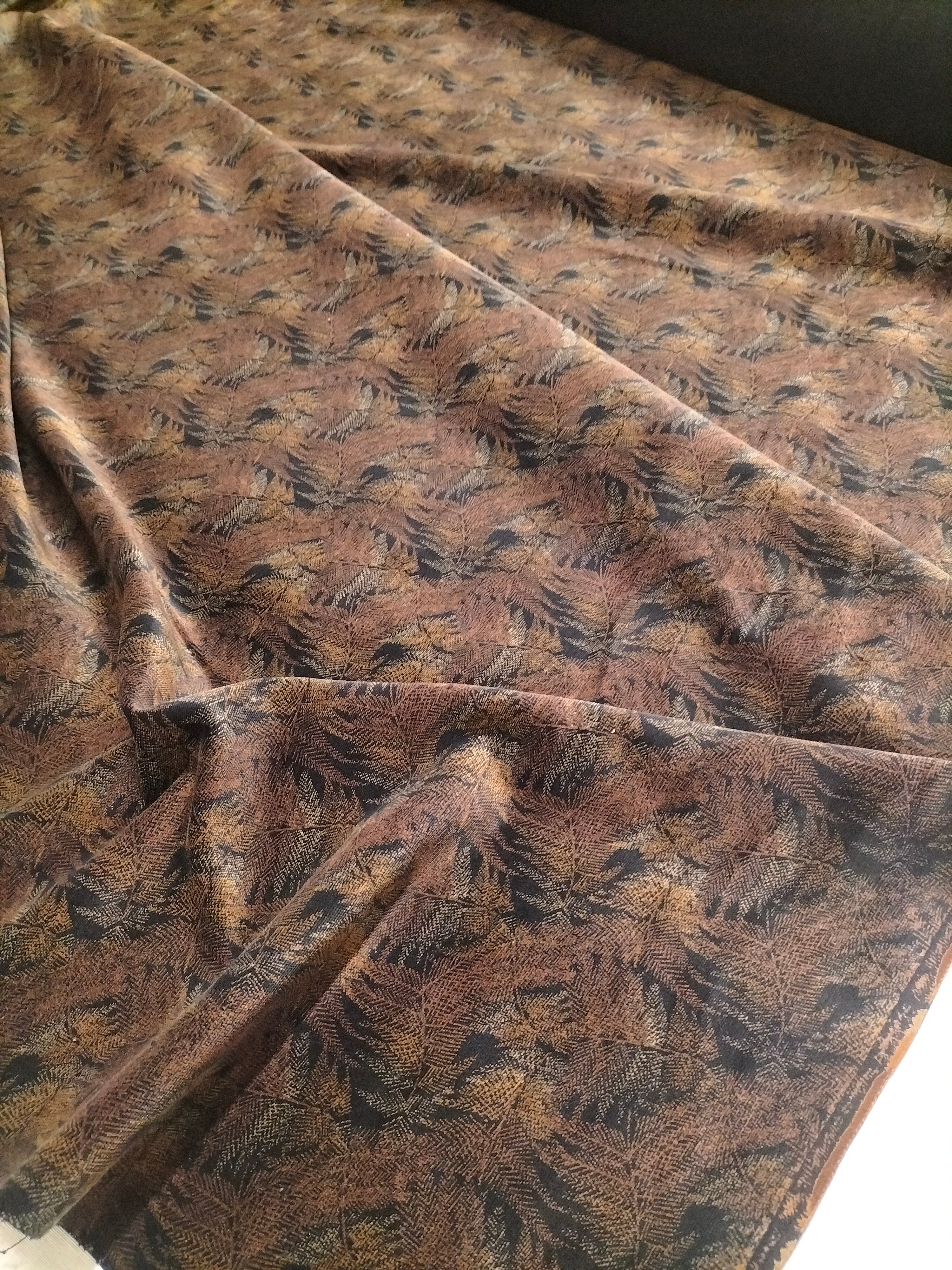 Pregiato velluto fantasia foliage