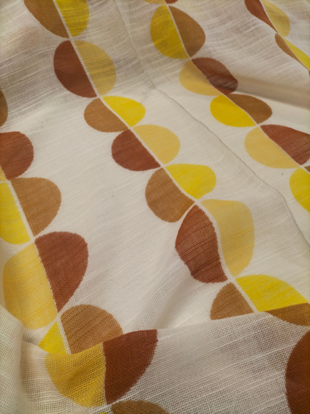 Pregiata canapa vintage anni 70' fantasia a pallini