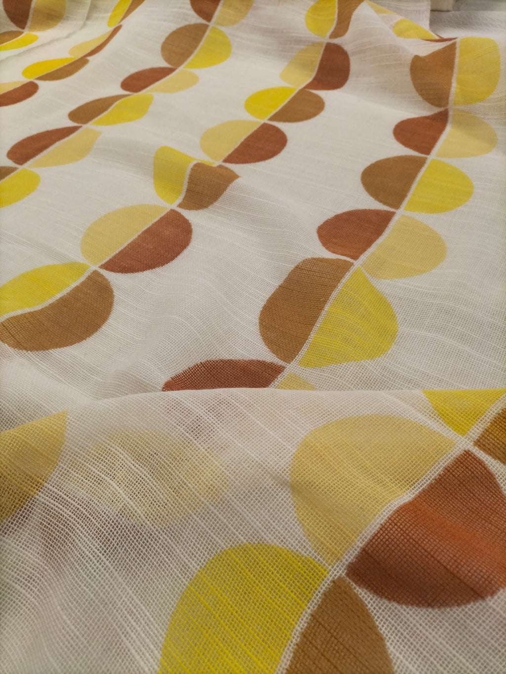 Pregiata canapa vintage anni 70' fantasia a pallini