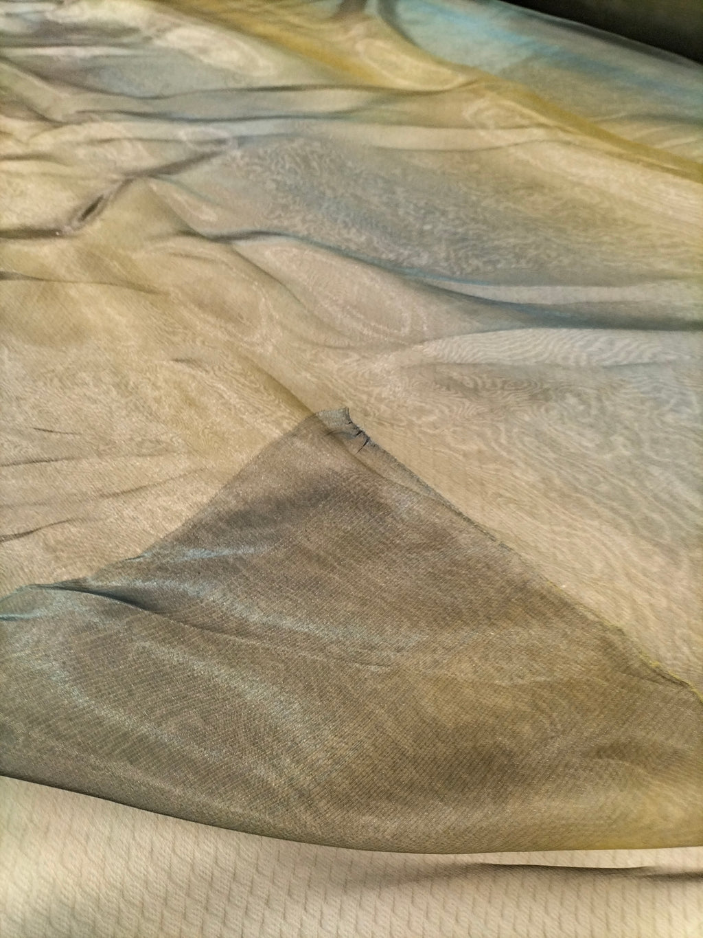 Tendone in organza bicolore oro e blu