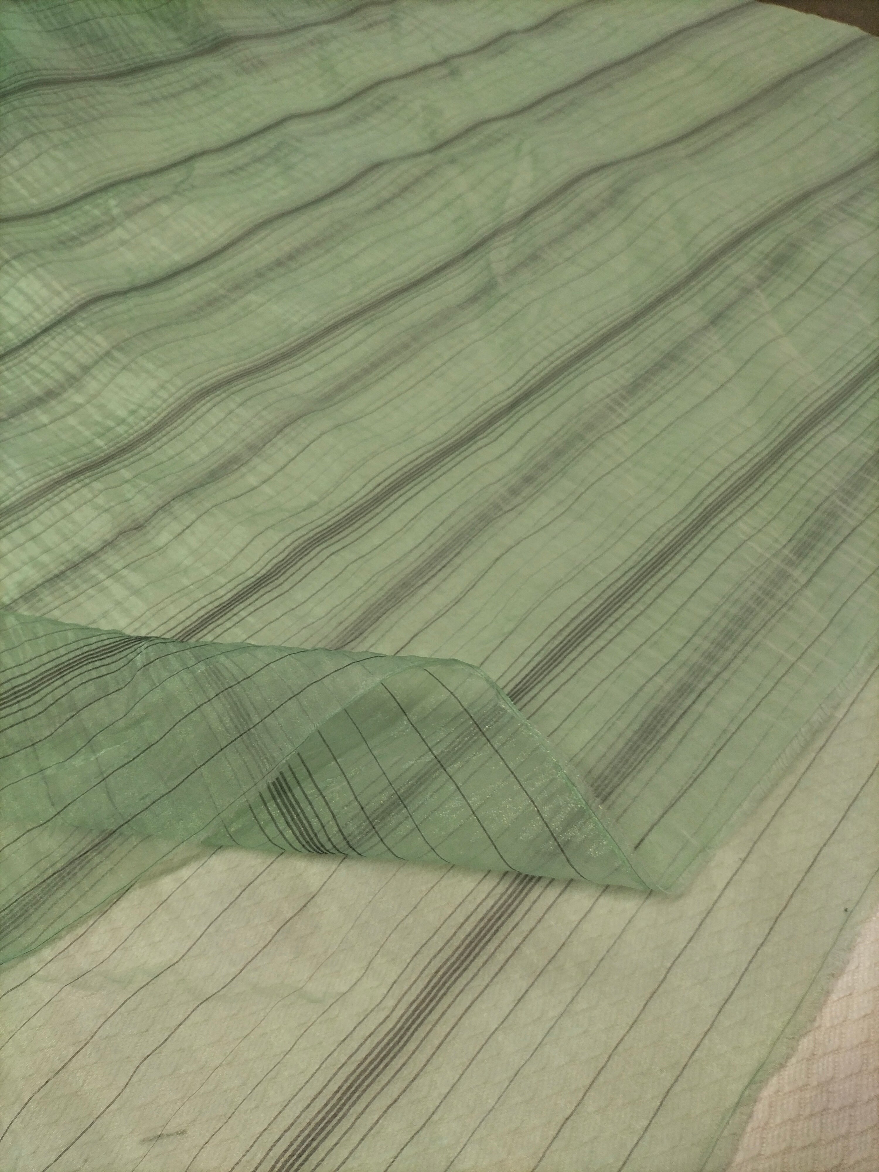 Tendone in organza verde a righe - alto 330 cm