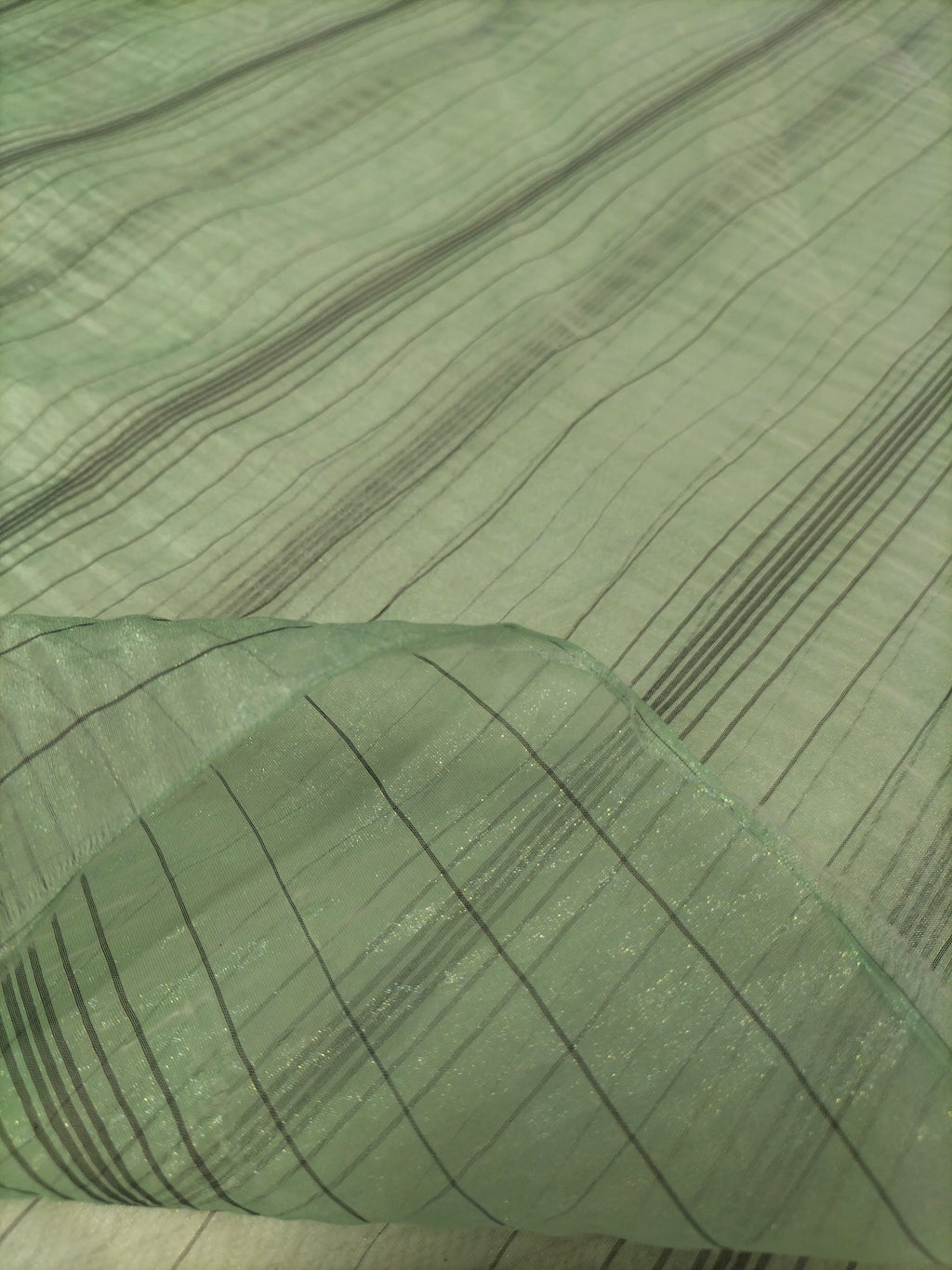 Tendone in organza verde a righe - alto 330 cm