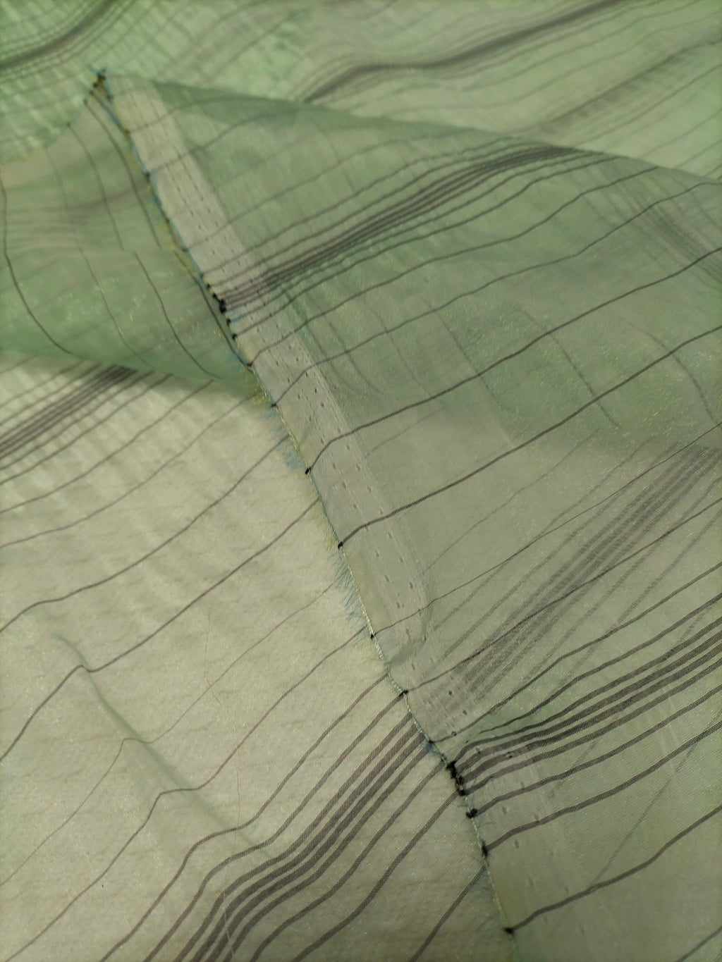 Tendone in organza verde a righe - alto 330 cm