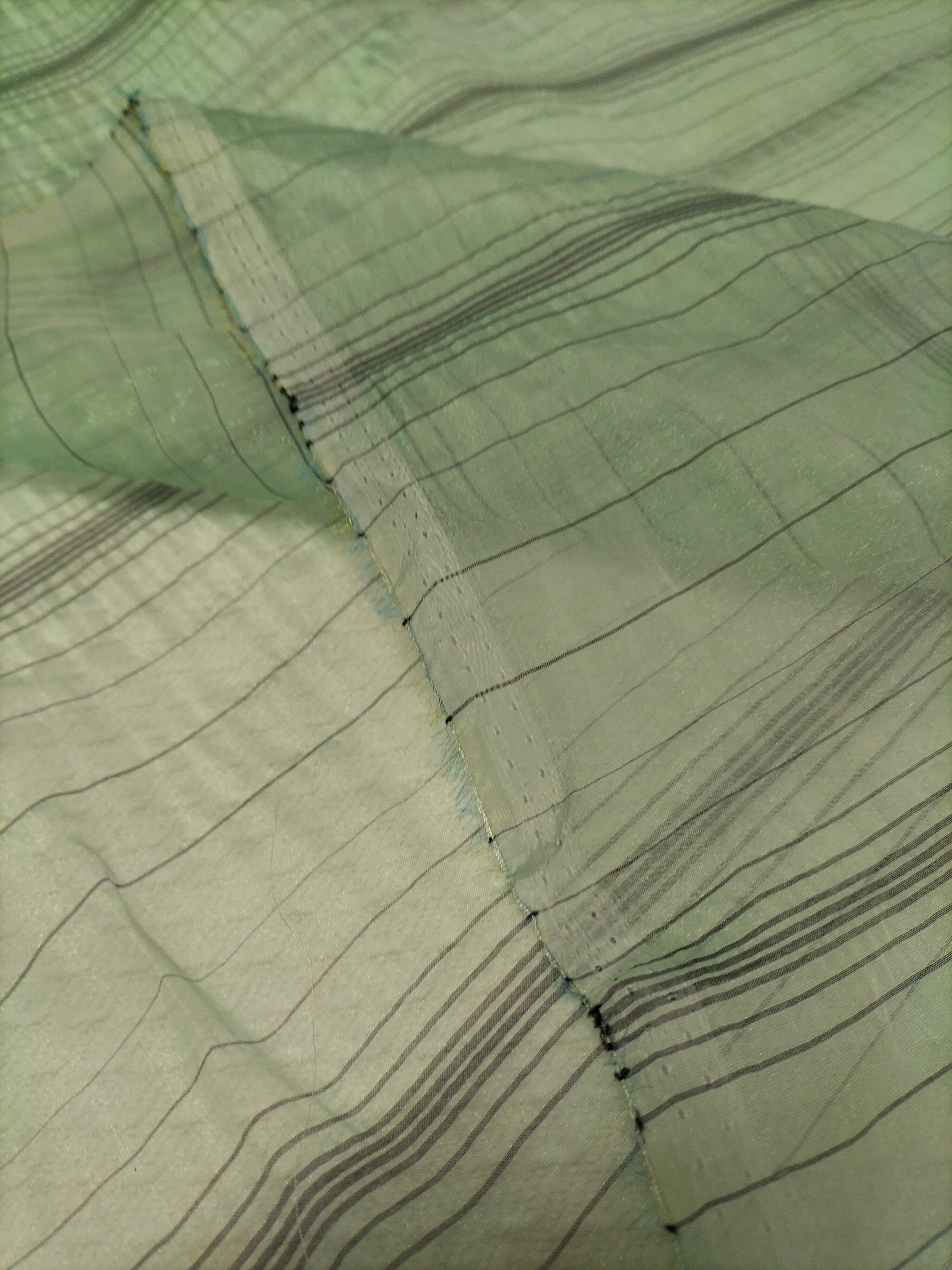 Tendone in organza verde a righe - alto 330 cm