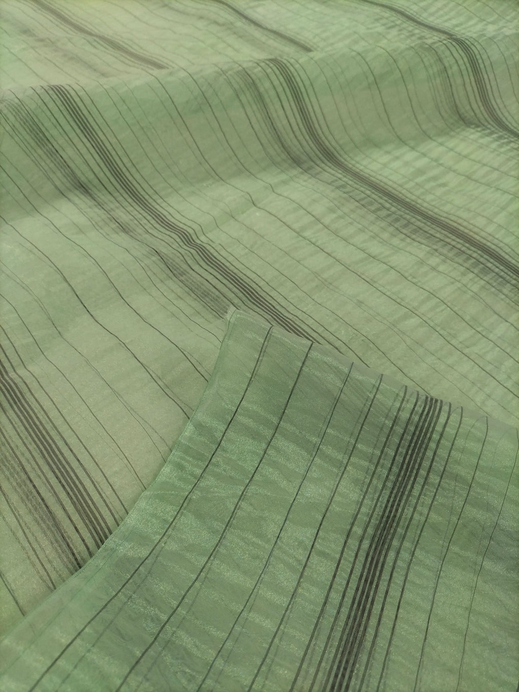 Tendone in organza verde a righe - alto 330 cm