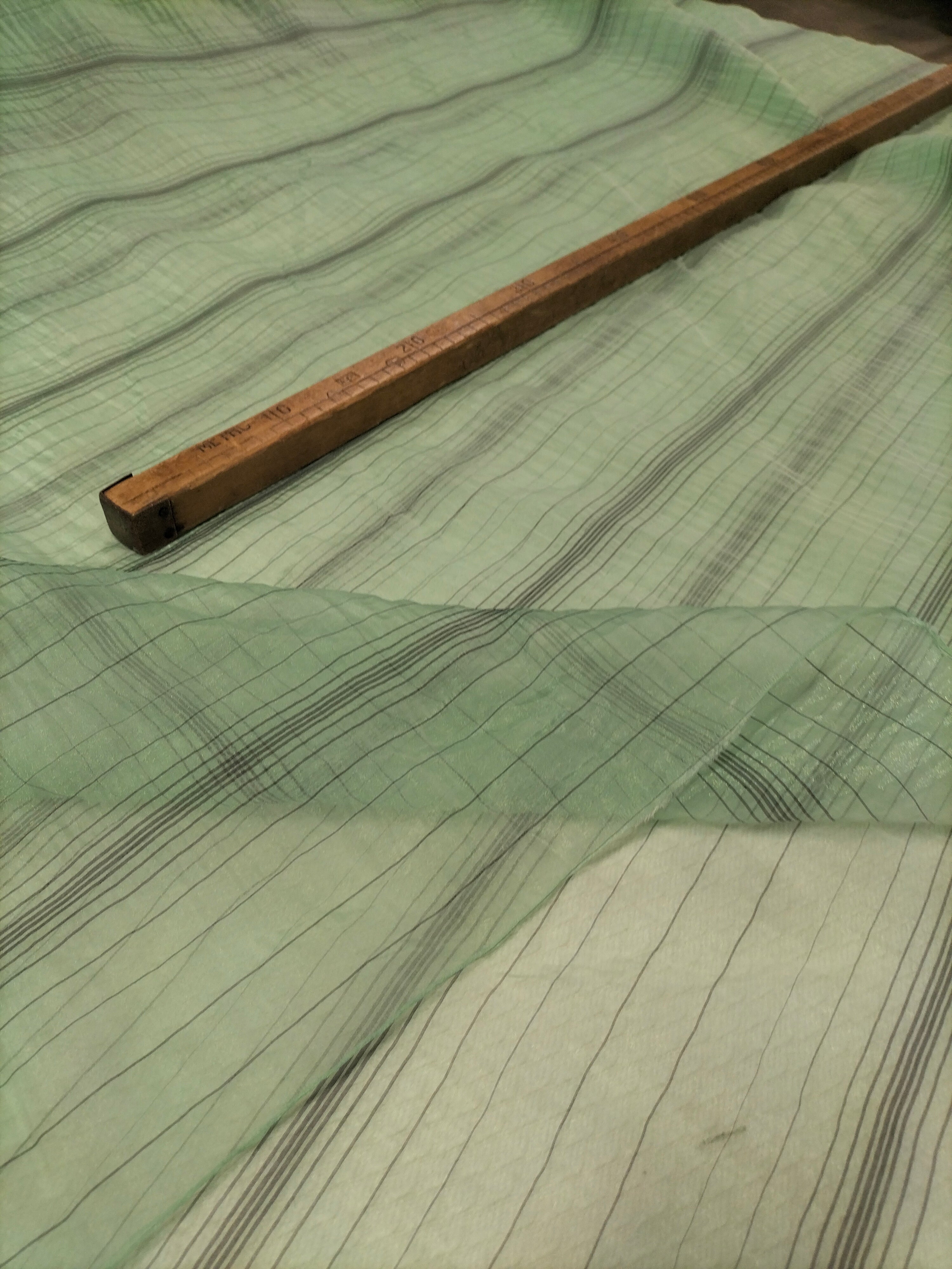 Tendone in organza verde a righe - alto 330 cm