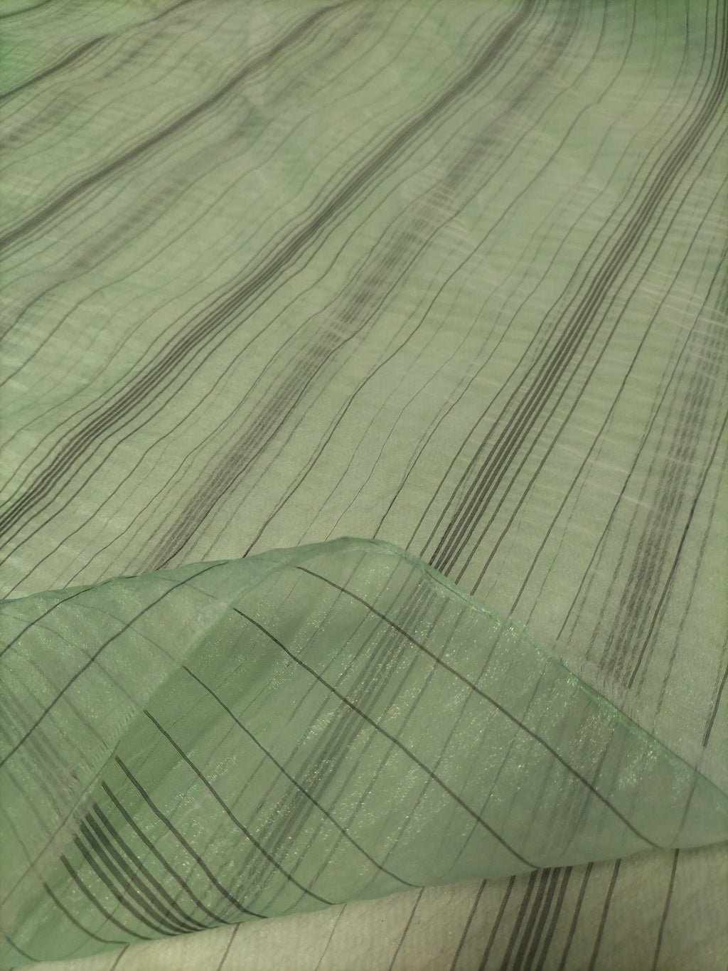 Tendone in organza verde a righe - alto 330 cm