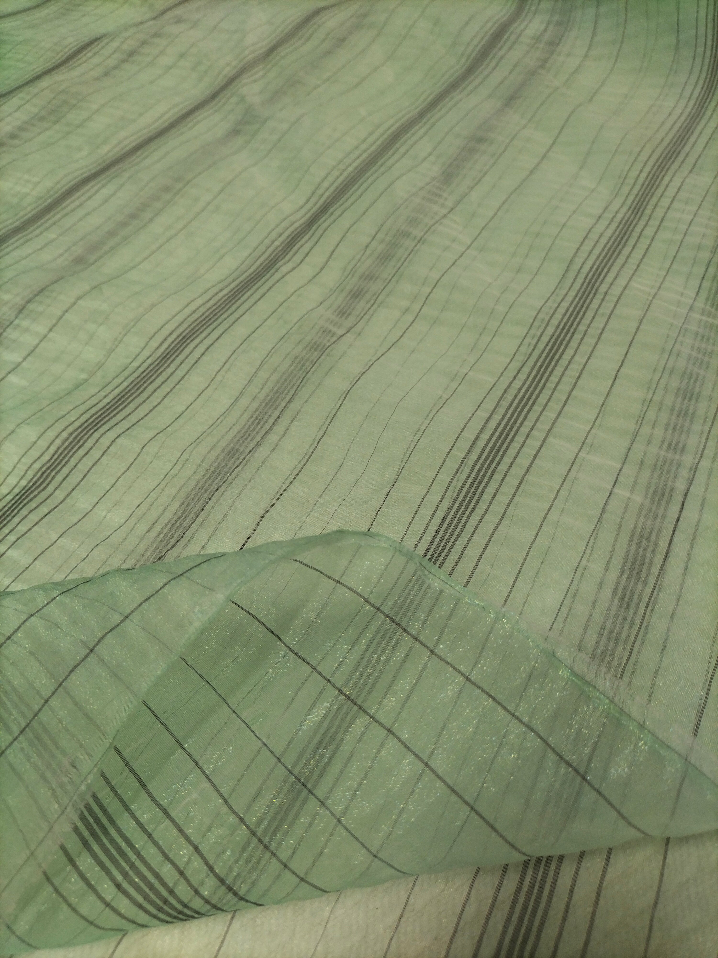 Tendone in organza verde a righe - alto 330 cm