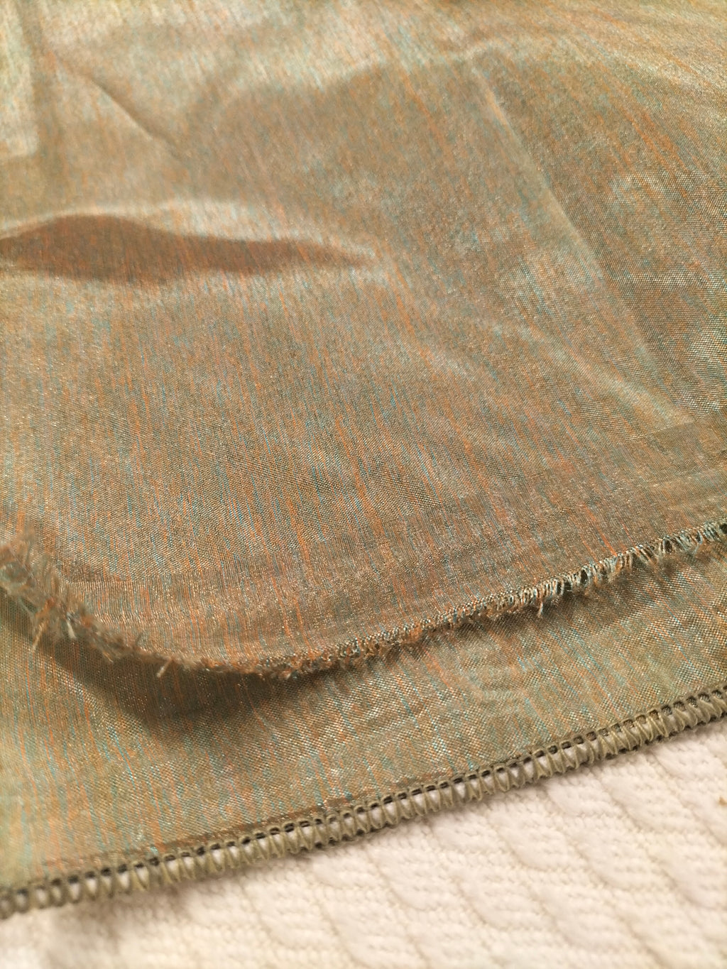 Tendone in organza cangiante verde ramato - alto 290