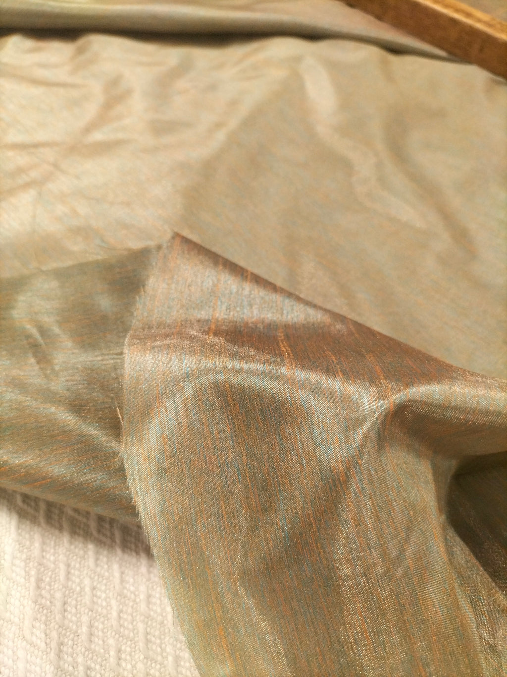 Tendone in organza cangiante verde ramato - alto 290