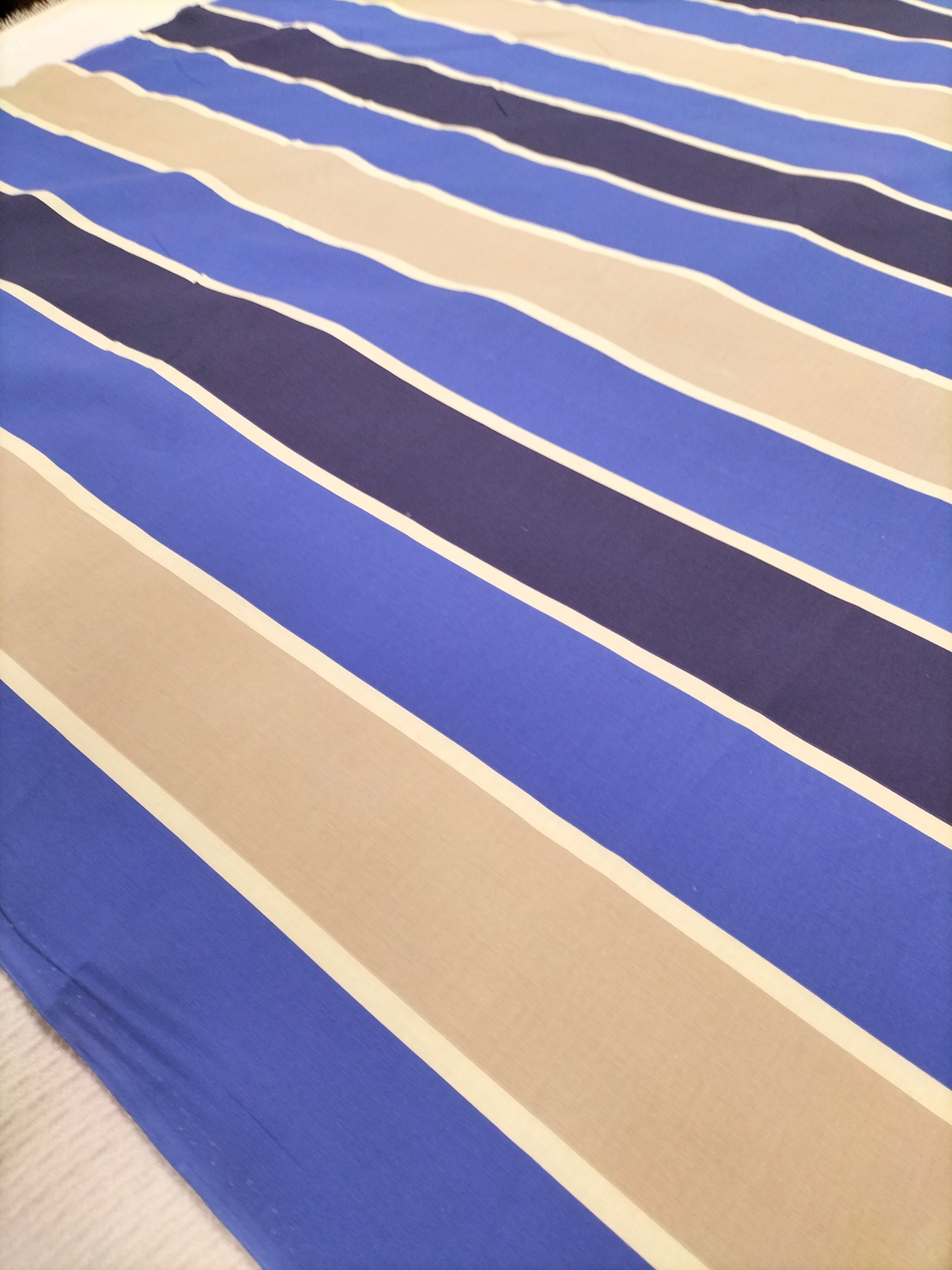 Cotone vintage dalla fantasia a righe grigie e rosse - Parà (Copia)