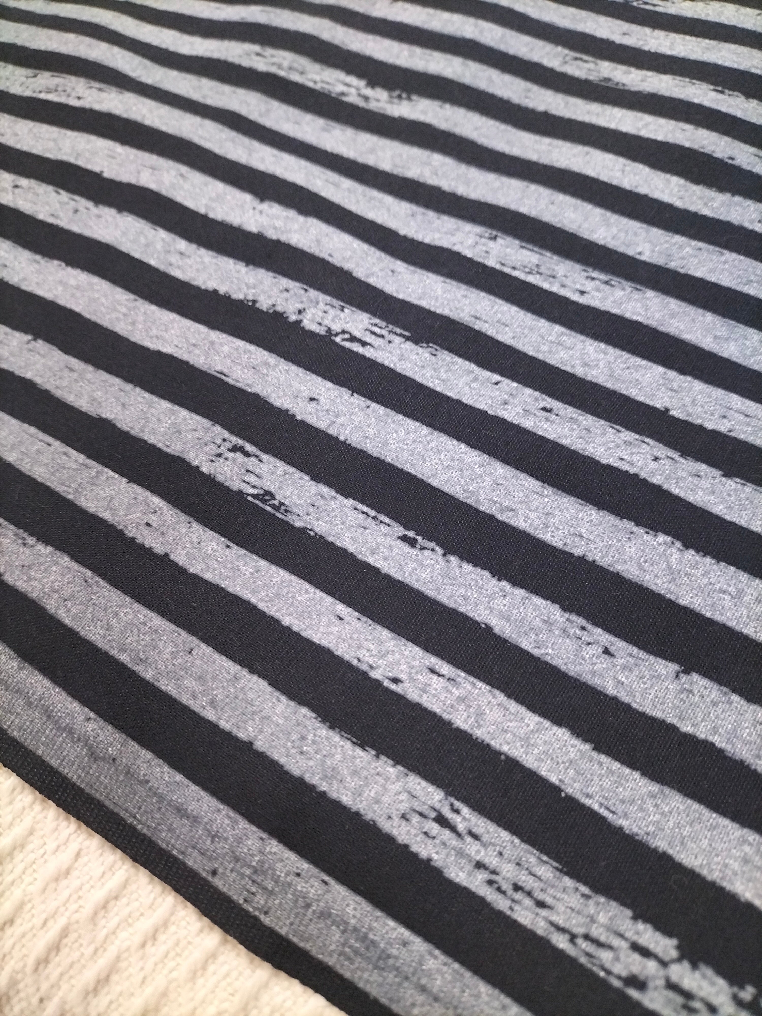 Cotone vintage dalla fantasia a righe blu scure e grigie