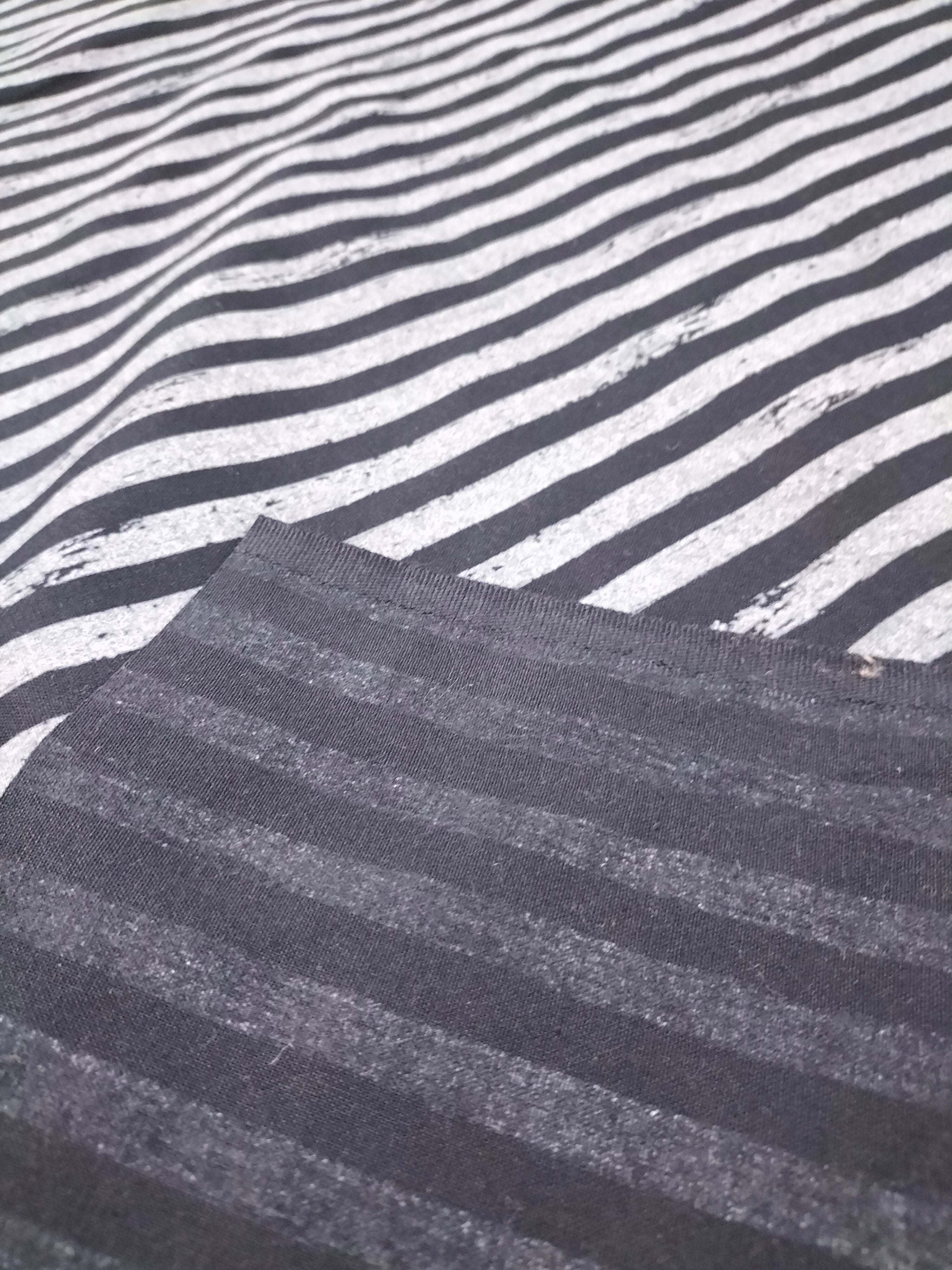 Cotone vintage dalla fantasia a righe blu scure e grigie