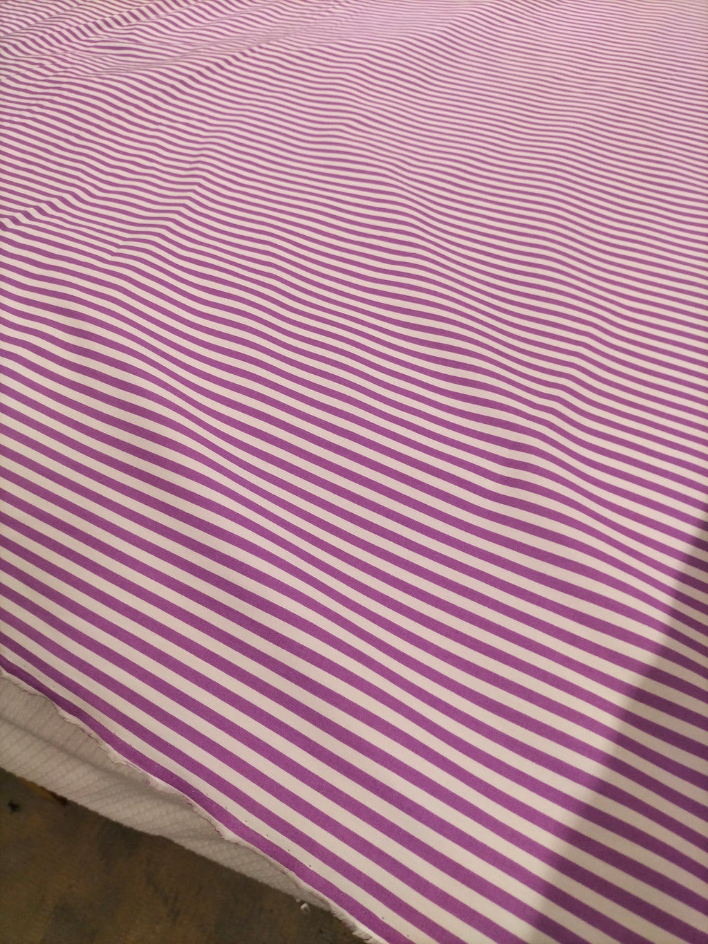 Cotone vintage dalla fantasia a righe viola