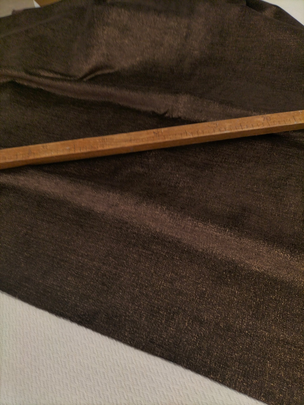 Lussuoso velluto marrone scuro brillante 190 x 145 cm