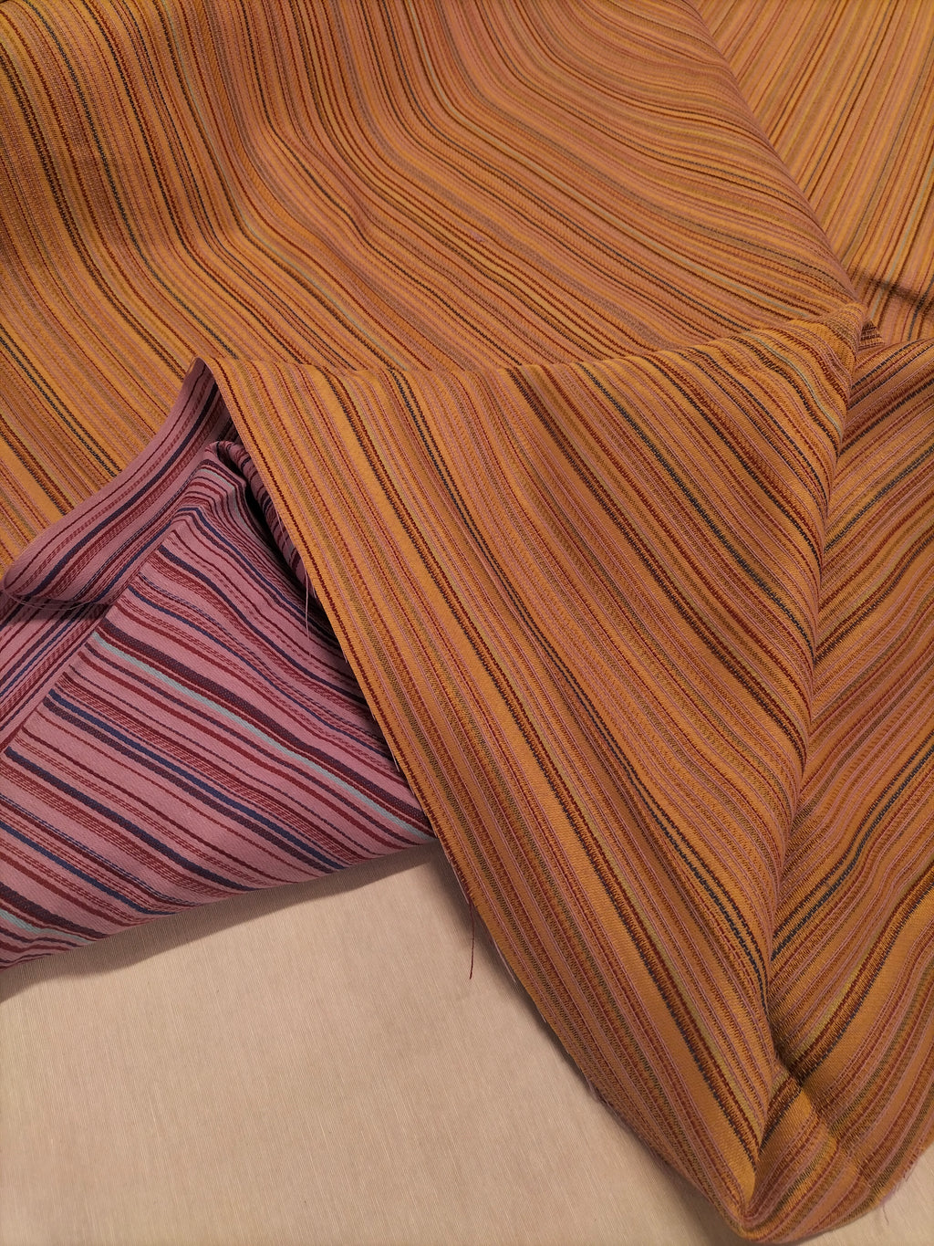 Tessuto d'arredo in doppia altezza