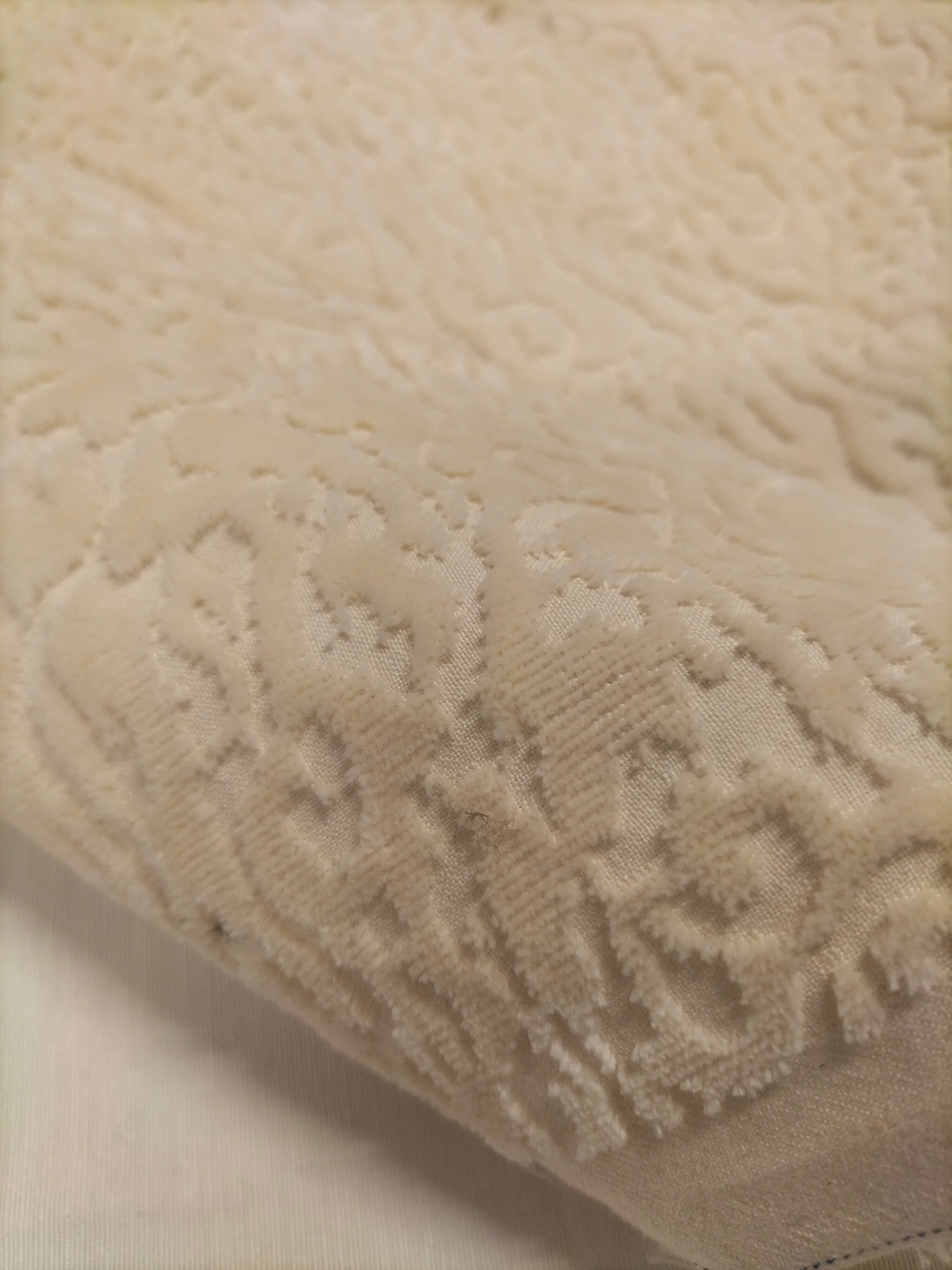 Pregiato velluto fantasia tono su tono