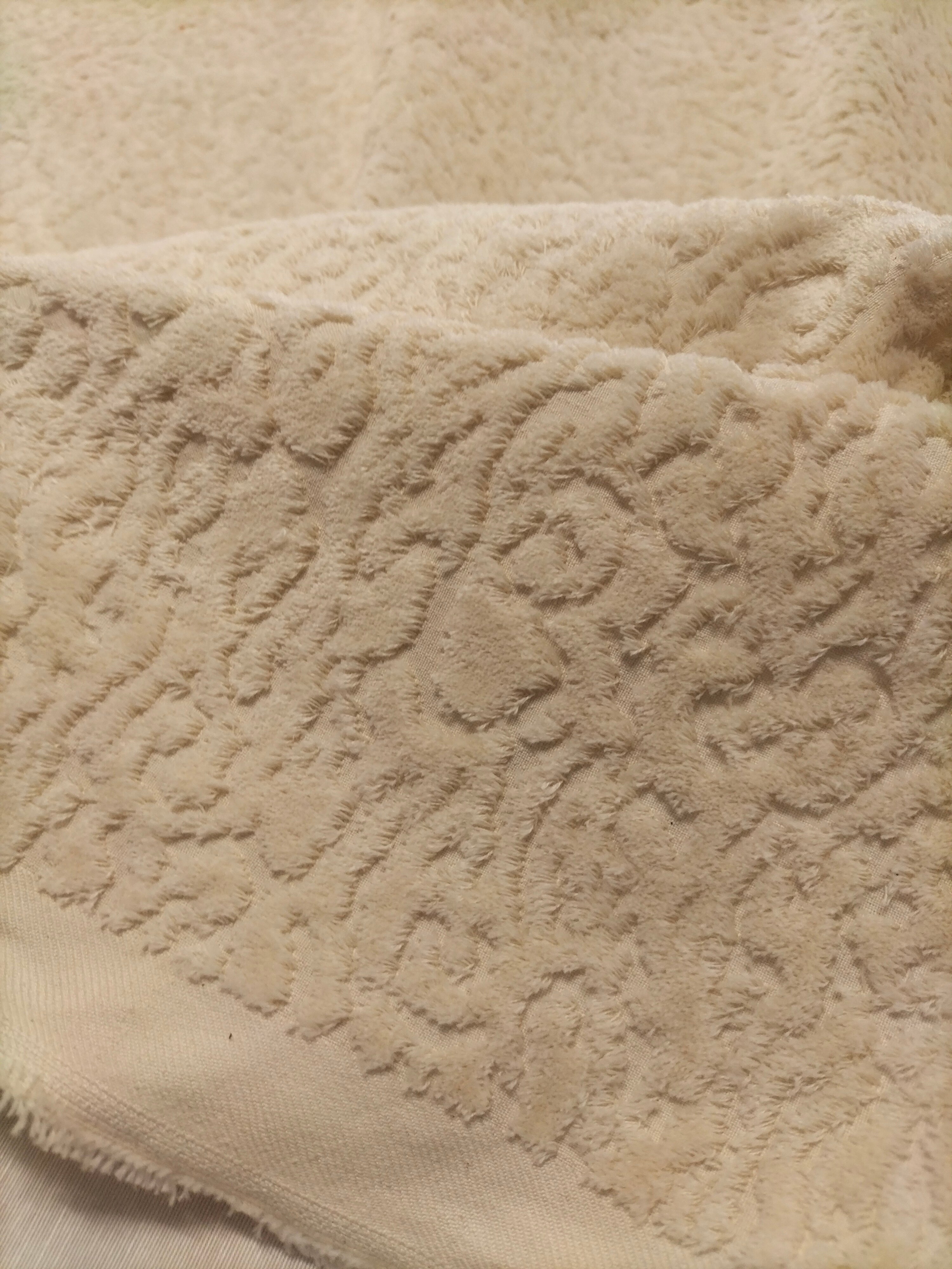 Pregiato velluto fantasia tono su tono