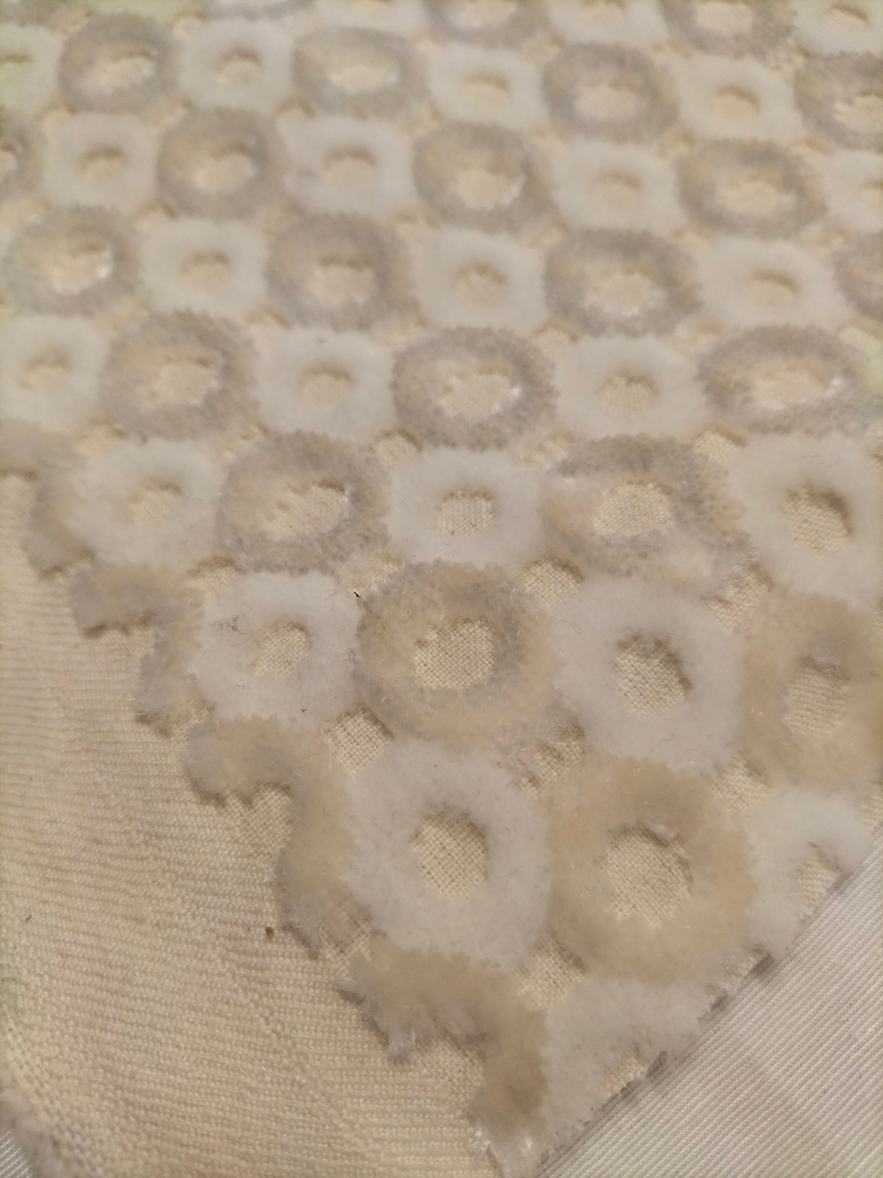 Pregiato velluto fantasia tono su tono a pois