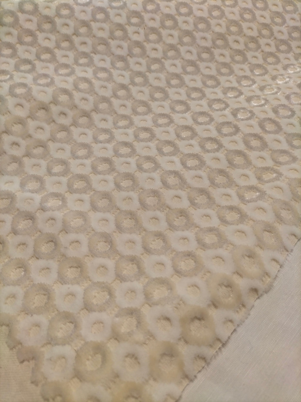 Pregiato velluto fantasia tono su tono a pois