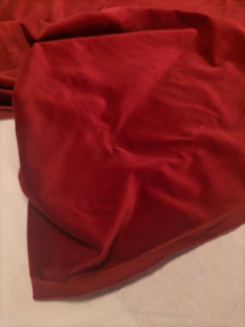 Pregiato velluto rosso