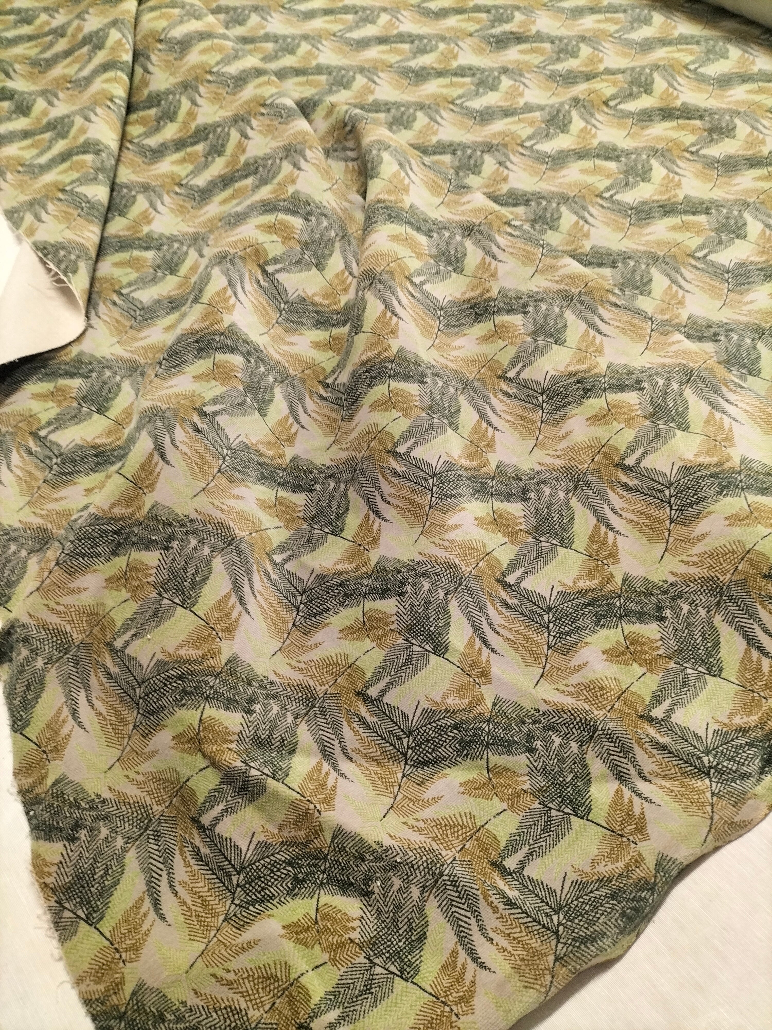 Pregiato velluto fantasia foliage