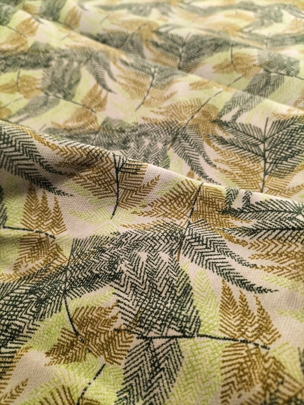 Pregiato velluto fantasia foliage