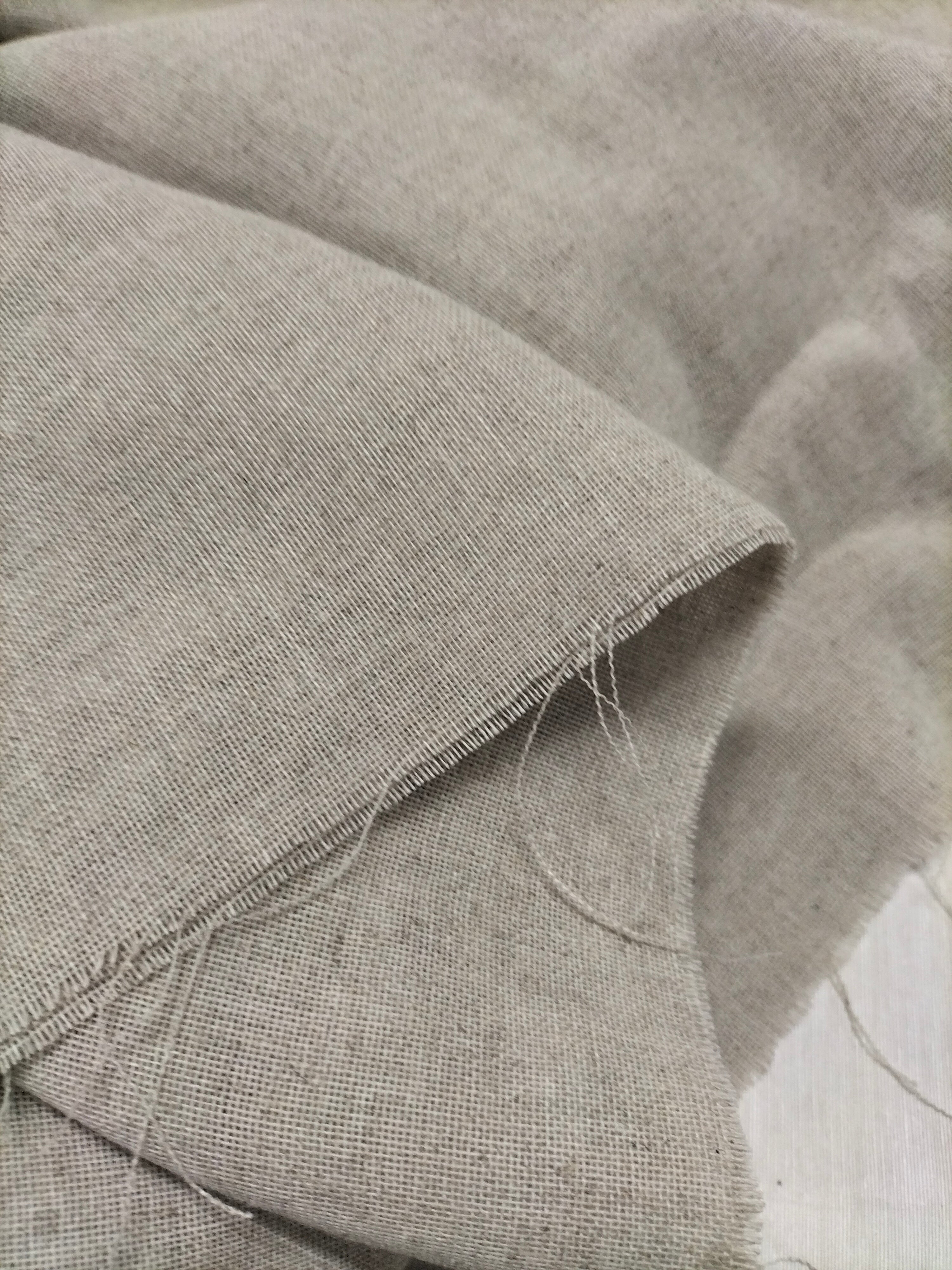 Pregiato tessuto grigio in misto lino alto 300cm