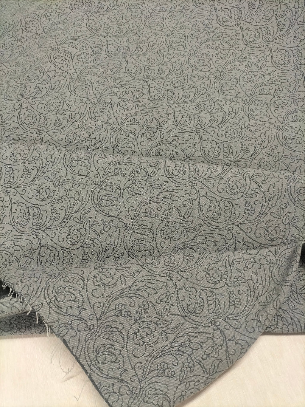 Tessuto d'arredo grigio in fantasia floreale - alto 310 cm