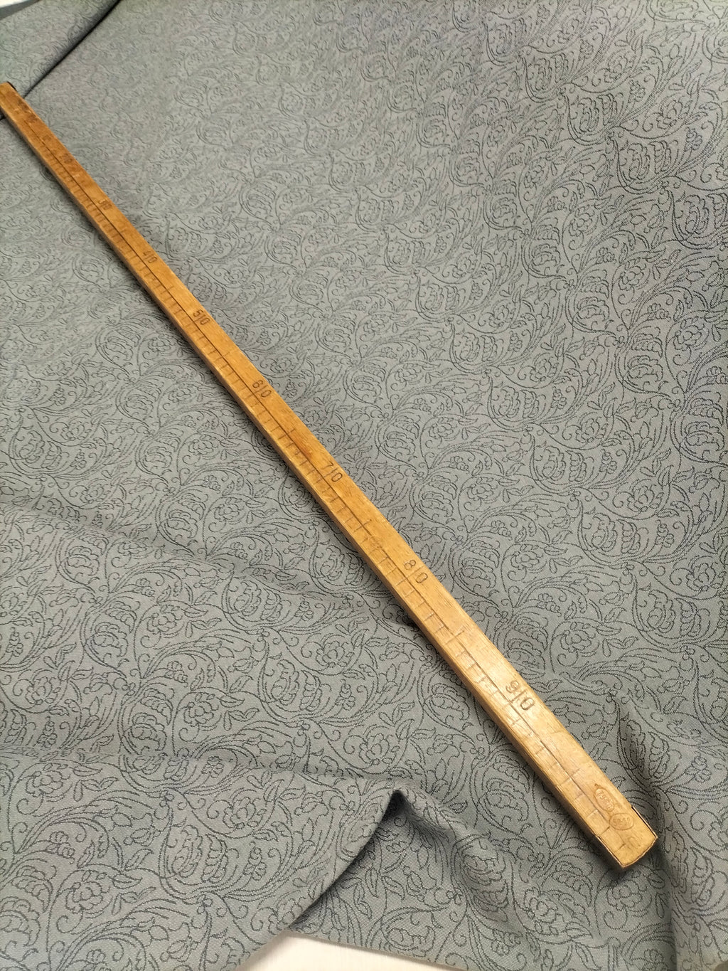 Tessuto d'arredo grigio in fantasia floreale - alto 310 cm