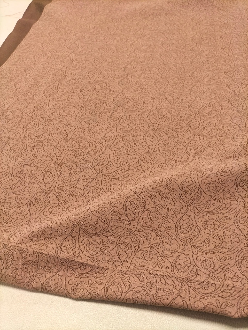 Tessuto d'arredo marrone chiaro in fantasia floreale - alto 310 cm