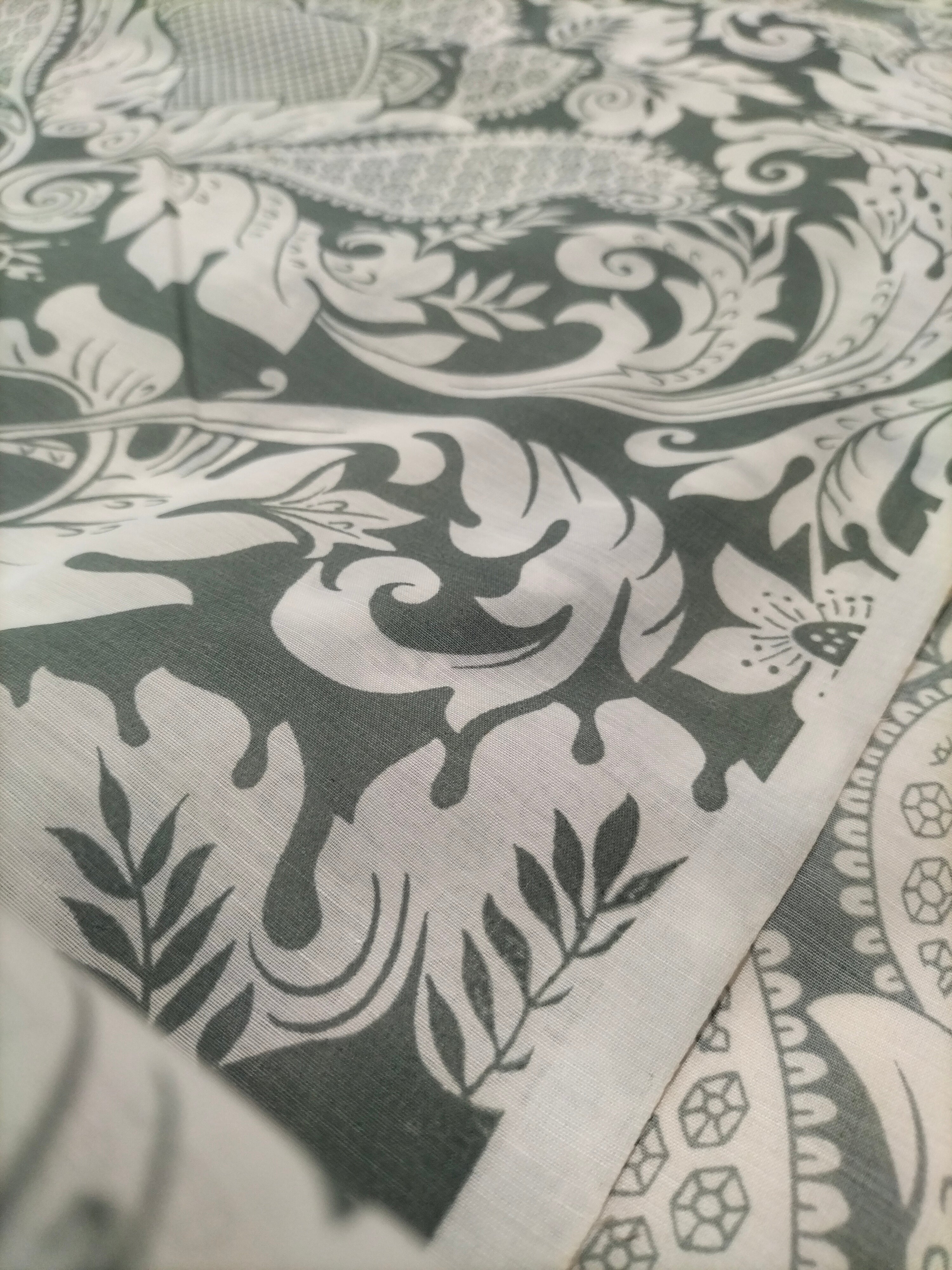 Tendone verde vintage Bassetti in fantasia floreale e arabesca- alto 300 cm