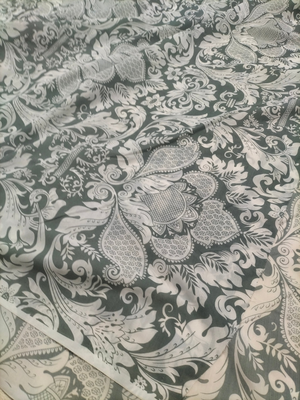 Tendone verde vintage Bassetti in fantasia floreale e arabesca- alto 300 cm