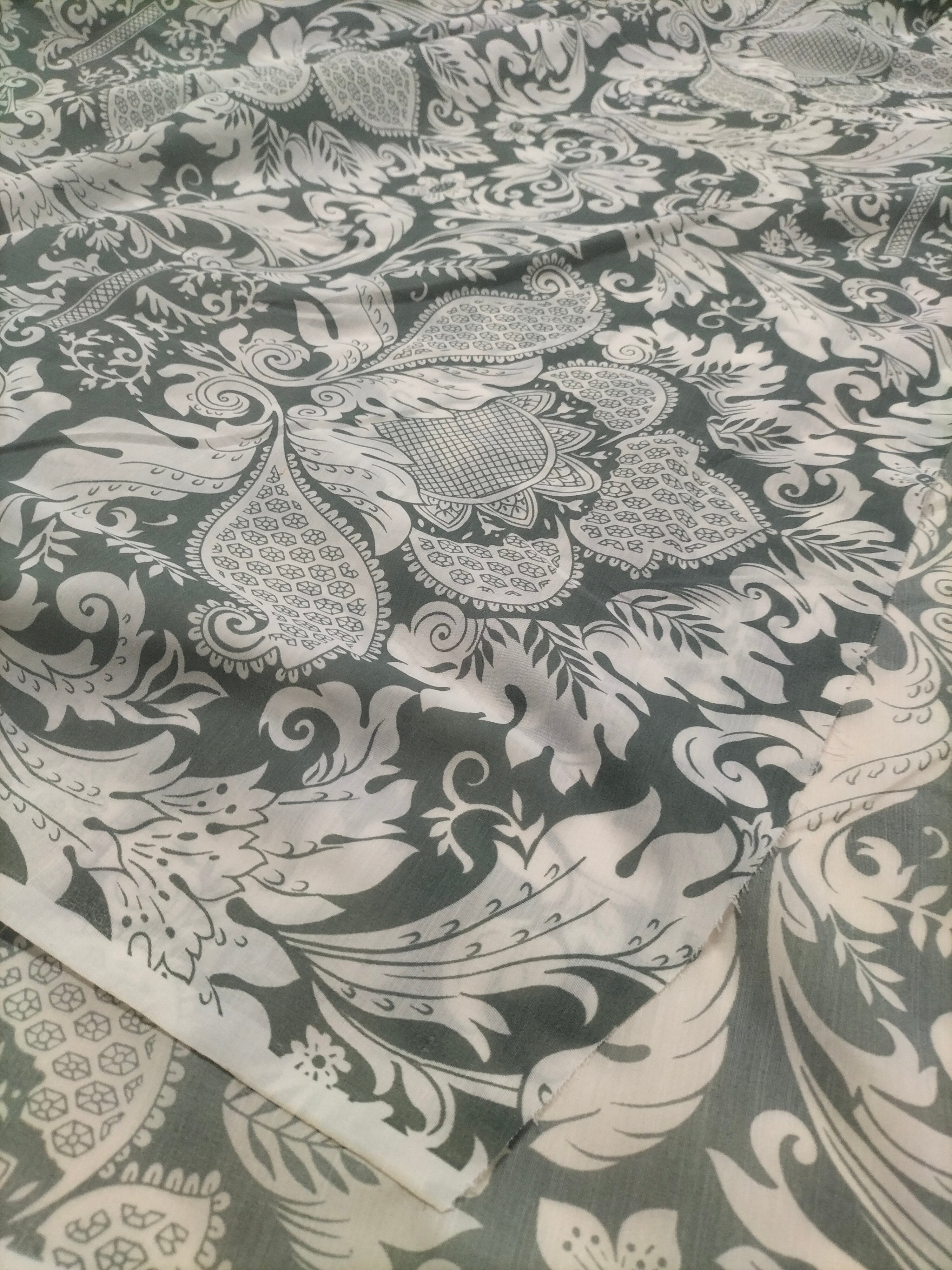 Tendone verde vintage Bassetti in fantasia floreale e arabesca- alto 300 cm